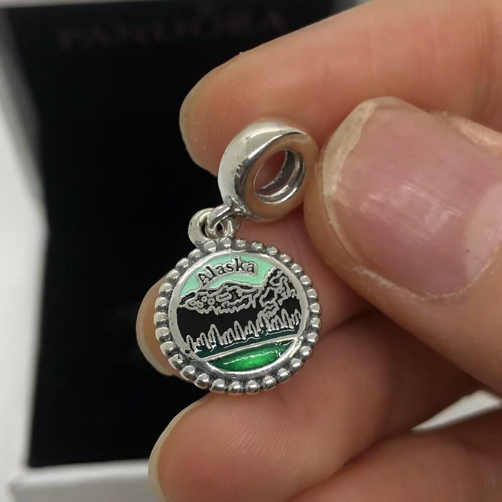 ✨🔥Pandora Alaska Exclusive Dangle Charm